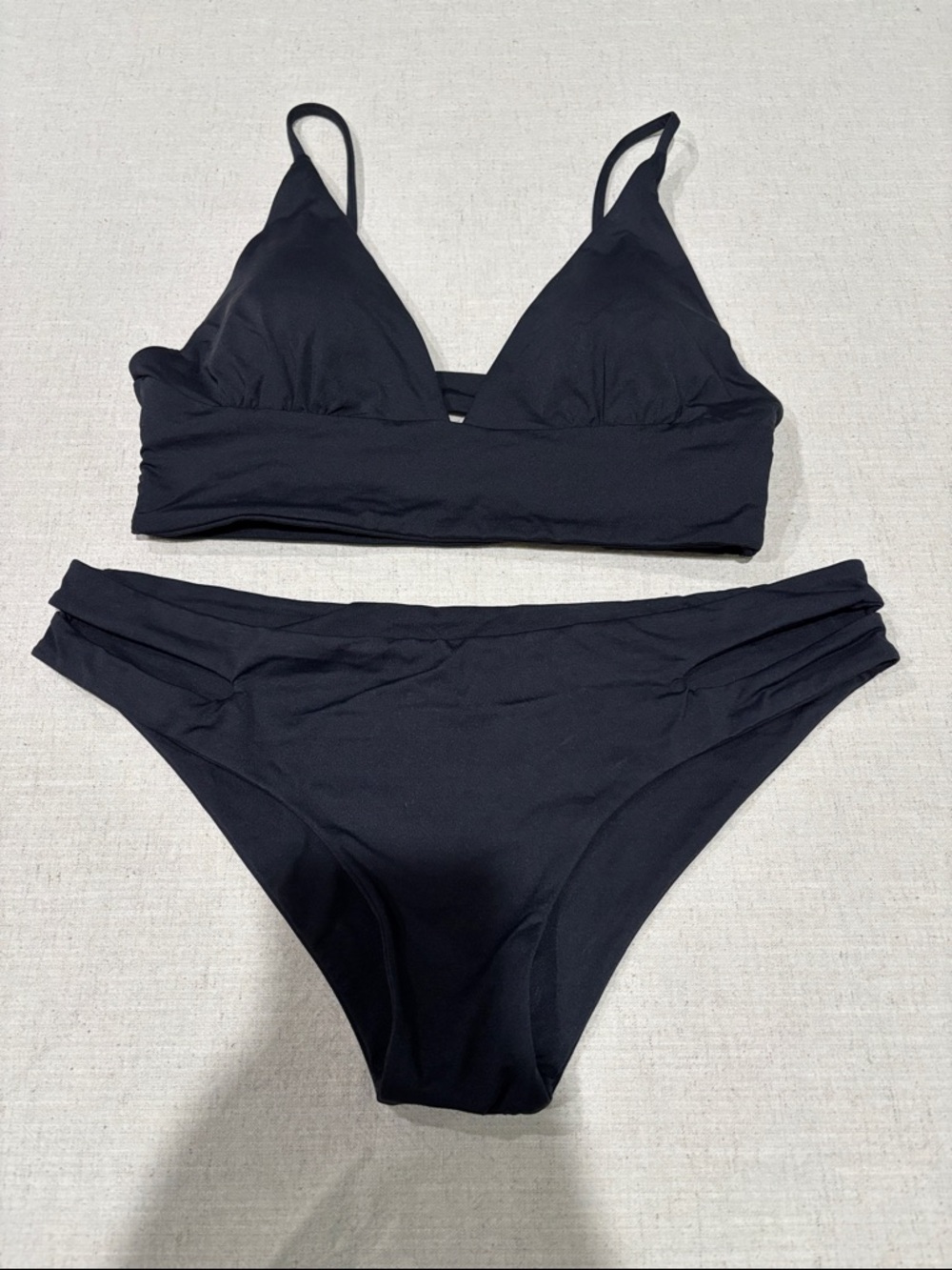 ⛱️👙 l*space Black Olivia Bikini Top & Estella Bottoms Set in Medium